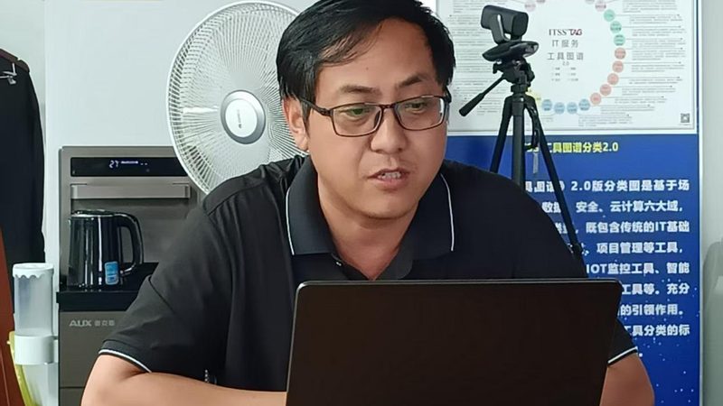 在IT运维远程监控过程中，数据治理与合规性至关重要。以下是一些关注要点：